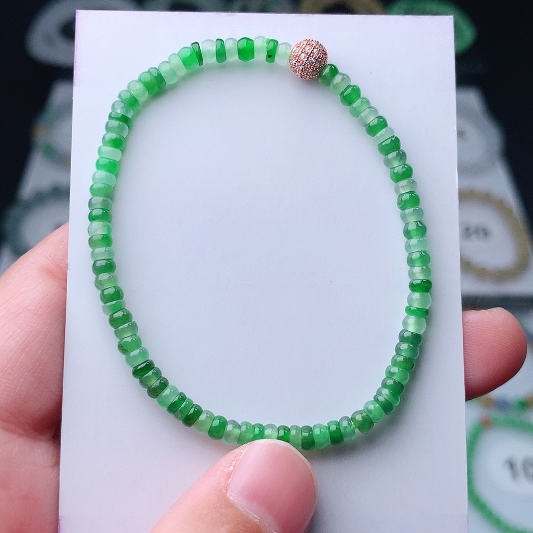 翡翠手串未镶嵌翡翠