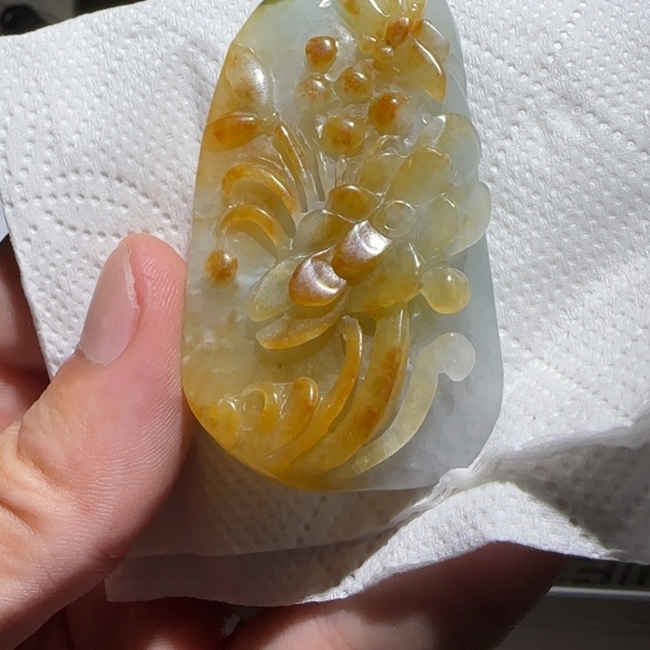 翡翠颈饰未镶嵌花开富贵