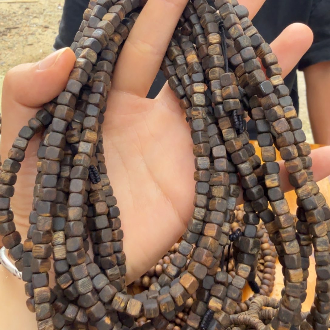 白棋沉水方糖珠多圈20克多样性发货一条