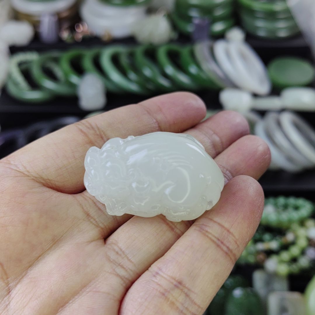 和田玉颈饰未镶嵌