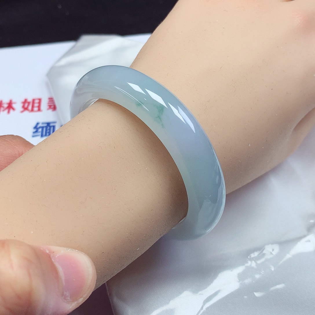 翡翠手镯未镶嵌52正圈