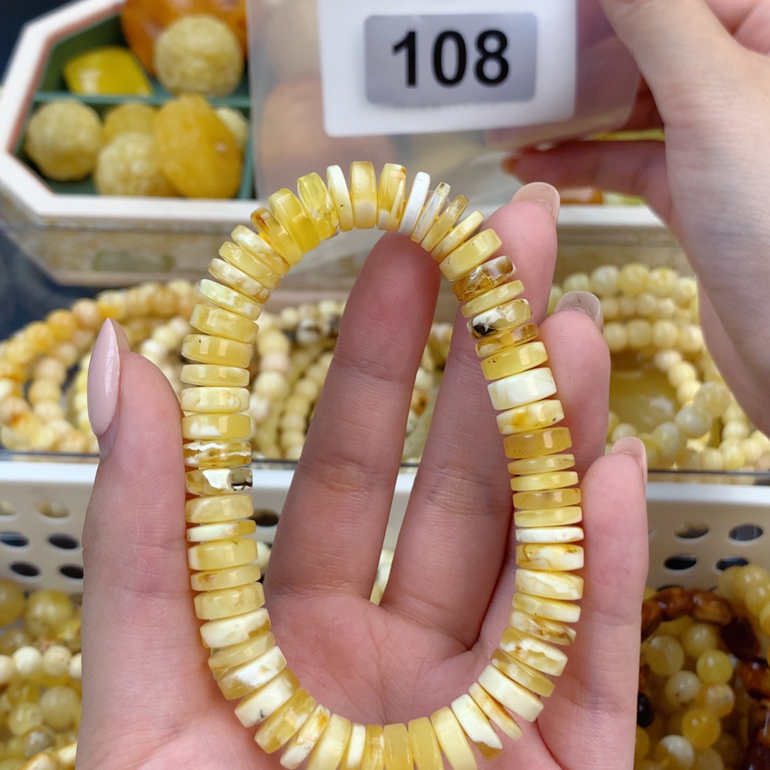 琥珀未镶嵌珠宝奇石