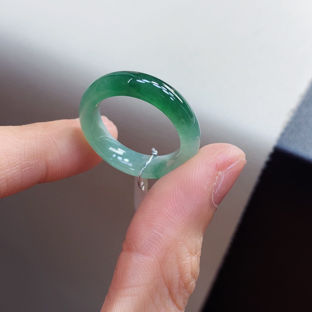 翡翠戒指未镶嵌宝***字18号