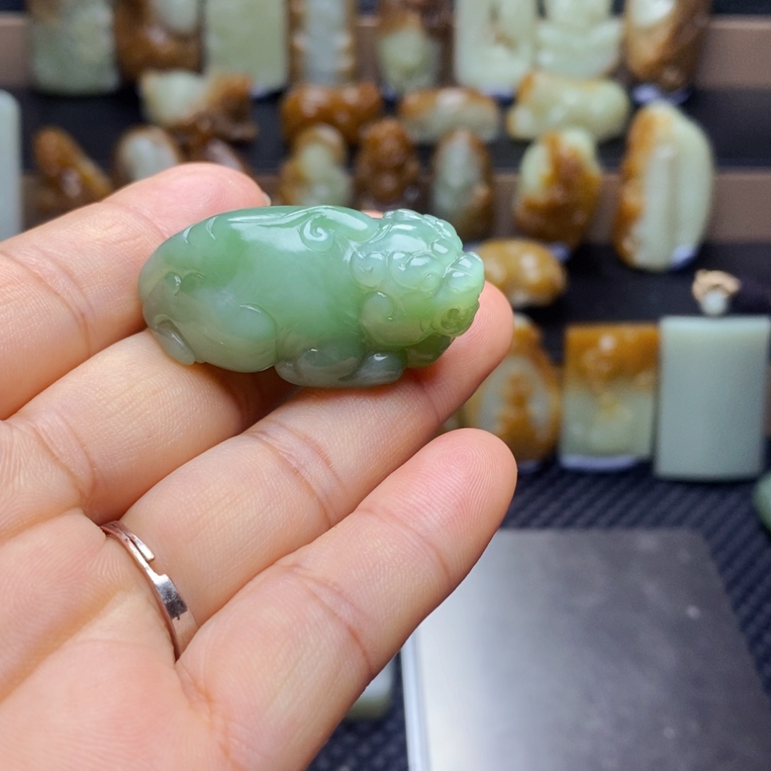 和田玉未镶嵌吊坠(不含链)