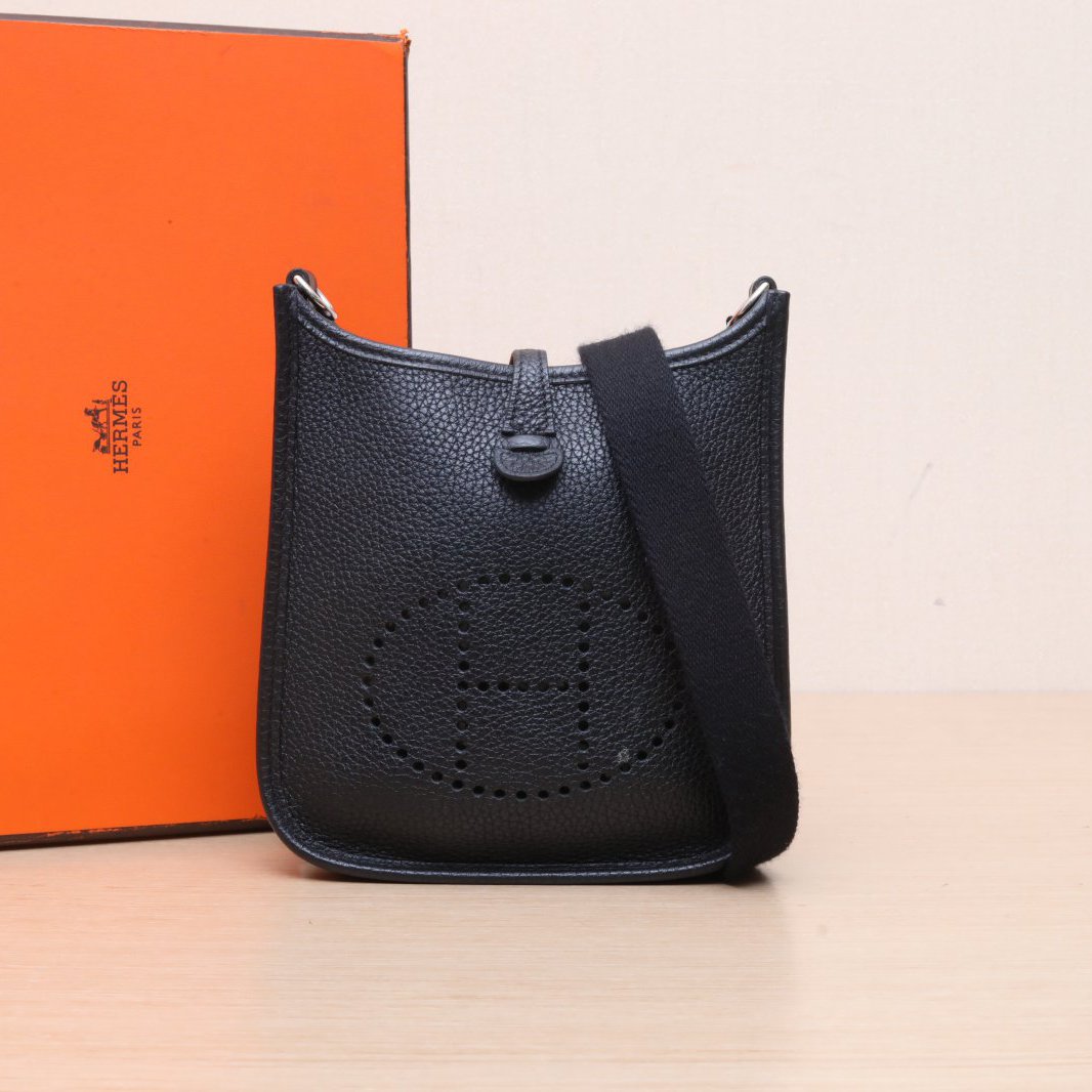 95新 Hermes/爱马仕 【黑黑】Evelyne MINI 16 黑色 Z刻 银扣