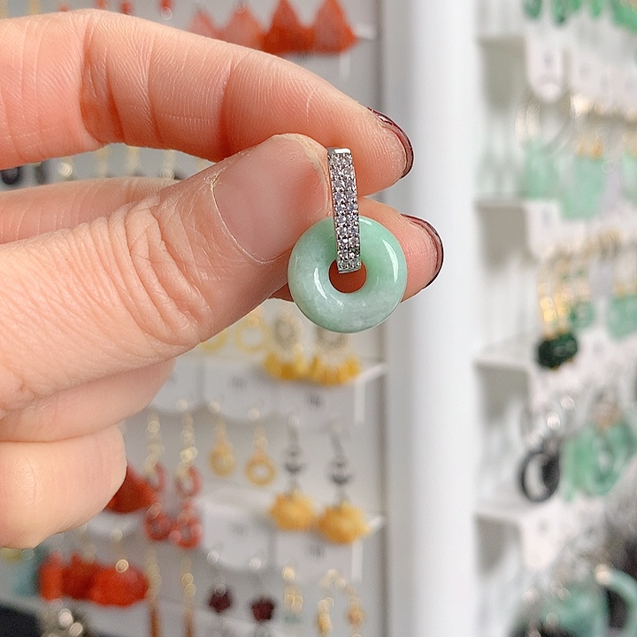 翡翠耳饰未镶嵌A***满翡翠