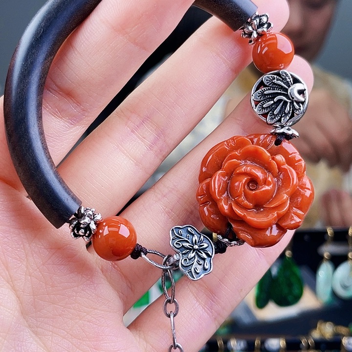 翡翠手镯未镶嵌饰品