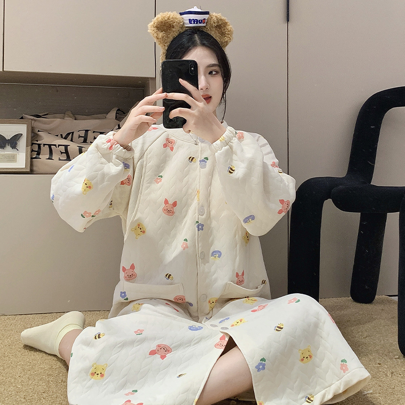 月子服秋冬产后孕妇睡衣空气层加棉保暖圆领维尼熊长袖睡裙家居服