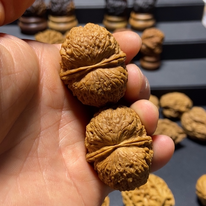 文玩核桃把件B玉枕元宝38mm