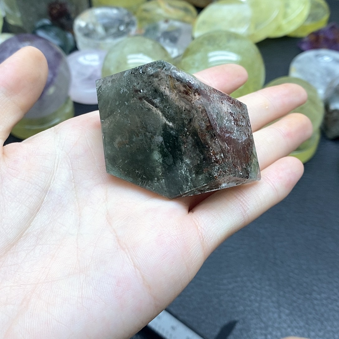 未镶嵌珠宝半成品水晶131水晶石