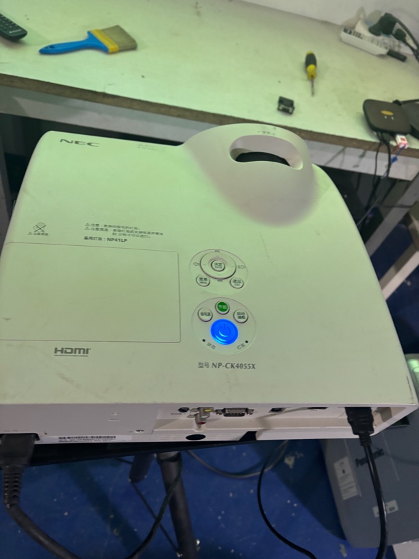 9新 NEC 二手 Nec 短焦投影仪 运费自理