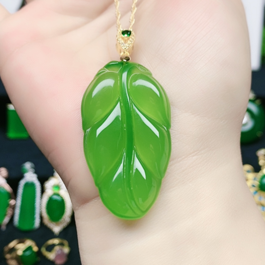 【闪购商品】玛瑙/玉髓颈饰合金