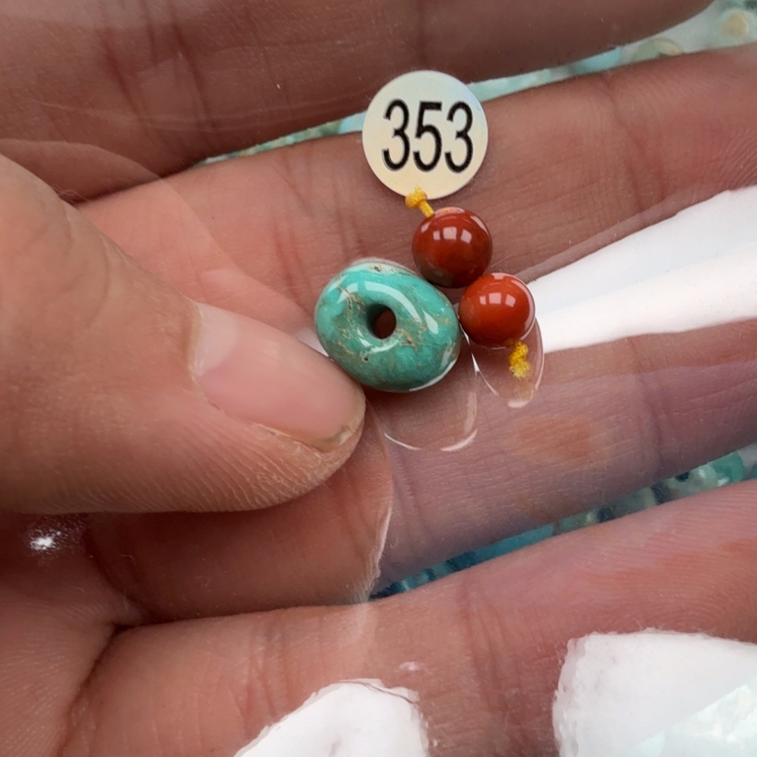 南红玛瑙未镶嵌珠宝奇石