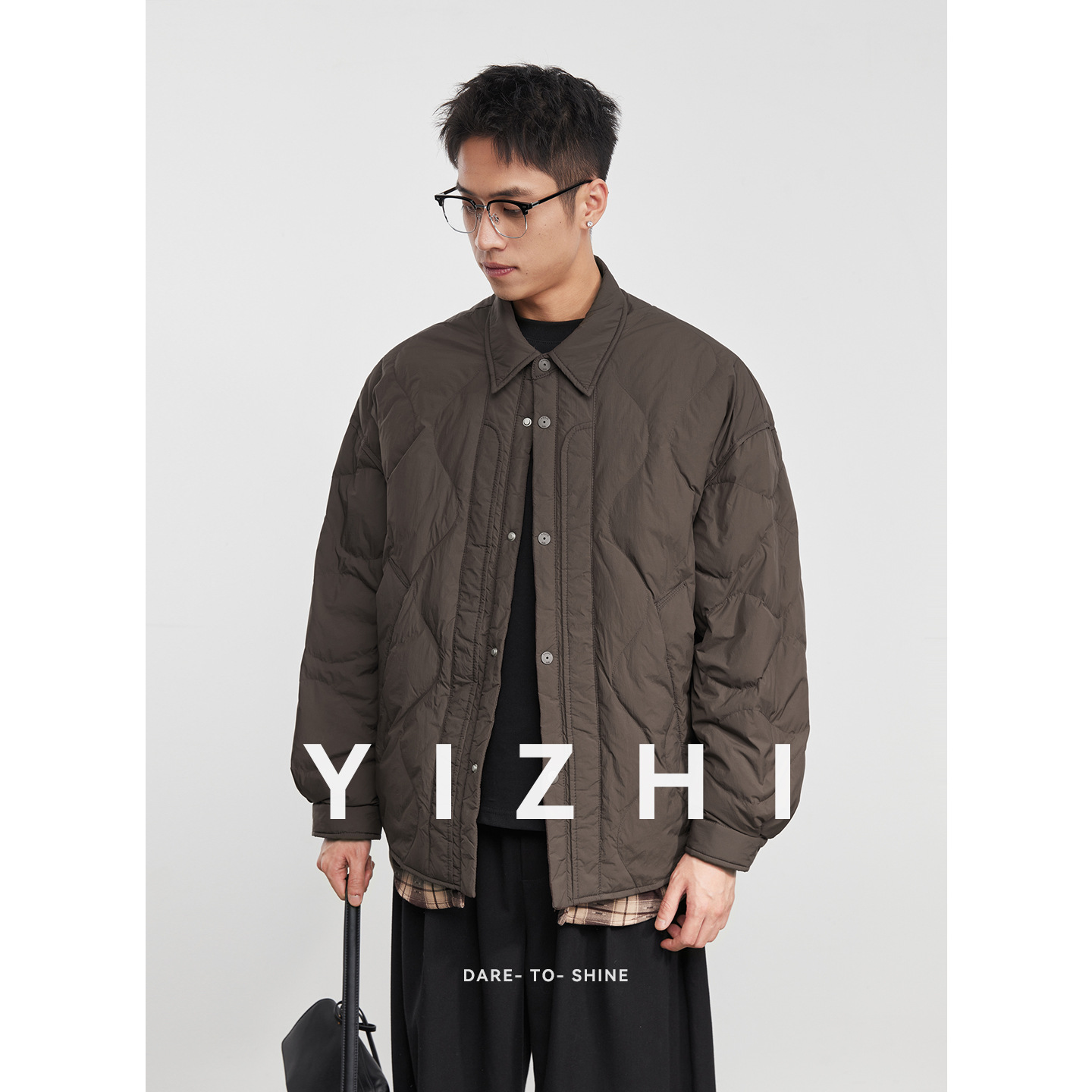 亦止『简棕境』假两件90白鸭绒冬季新款休闲翻领羽绒服男百搭简约