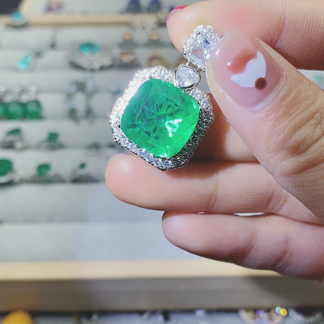 【闪购商品】托帕石耳饰银S925镶嵌