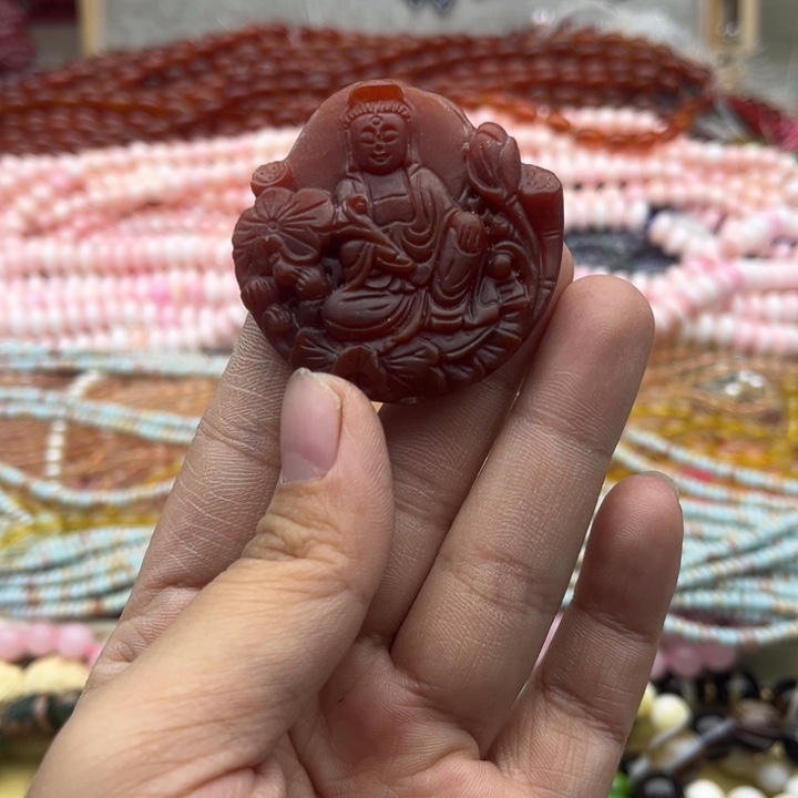 玛瑙/玉髓珠宝半成品未镶嵌一个雕刻观音磨砂玛瑙吊坠