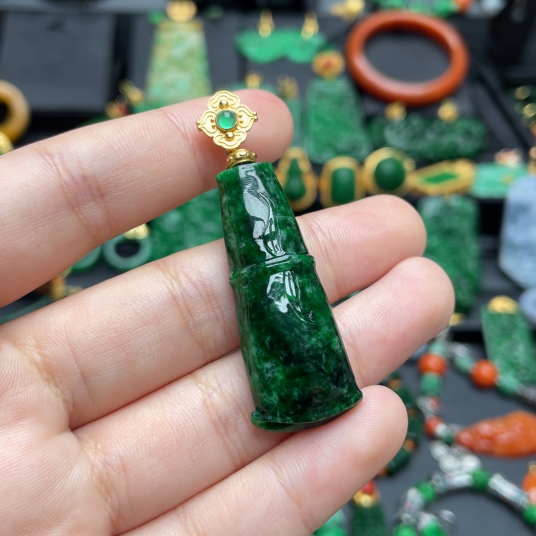 翡翠银S925镶嵌颈饰