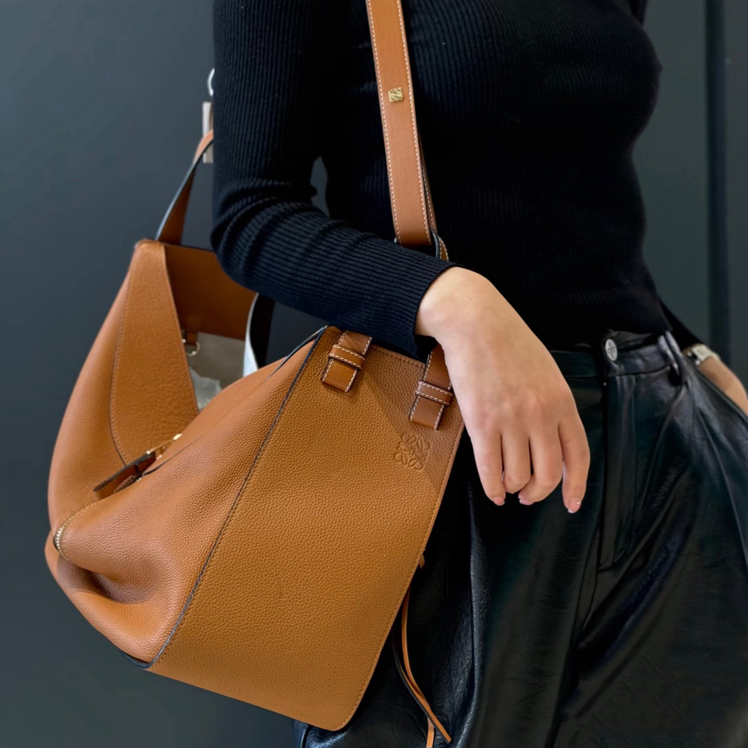 95新 LOEWE/罗意威 罗意威吊床焦糖色大号8859