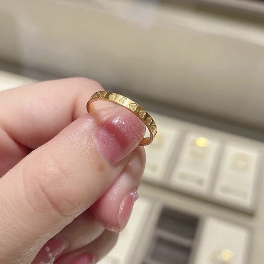 钛钢戒指 小众设计多颗爱心不掉色闭口指环 B105