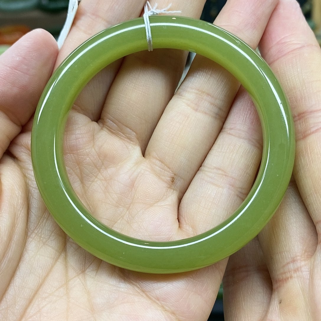 【闪购商品】未镶嵌手镯和田玉