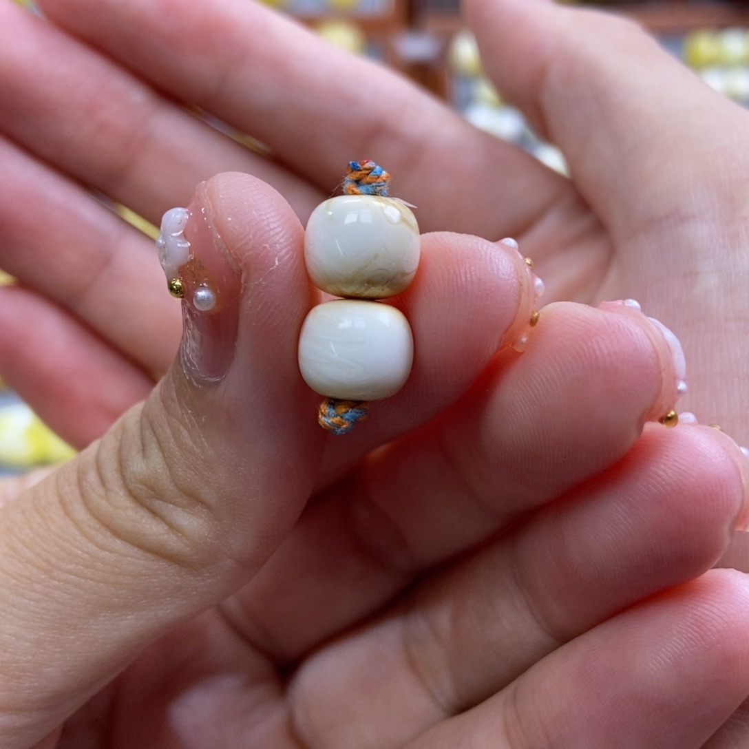 琥珀未镶嵌珠宝奇石9.1