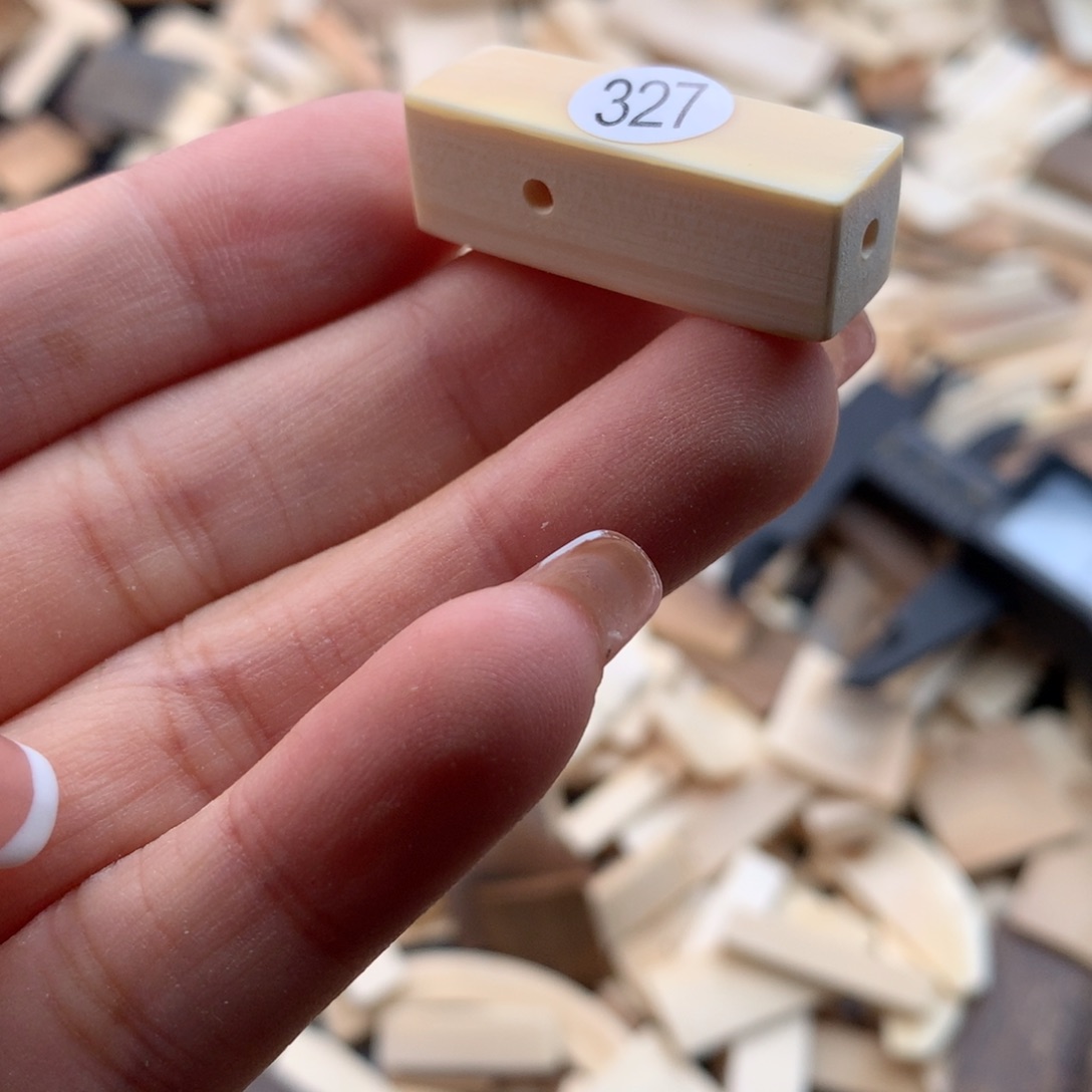 泥塑不打孔联系客服