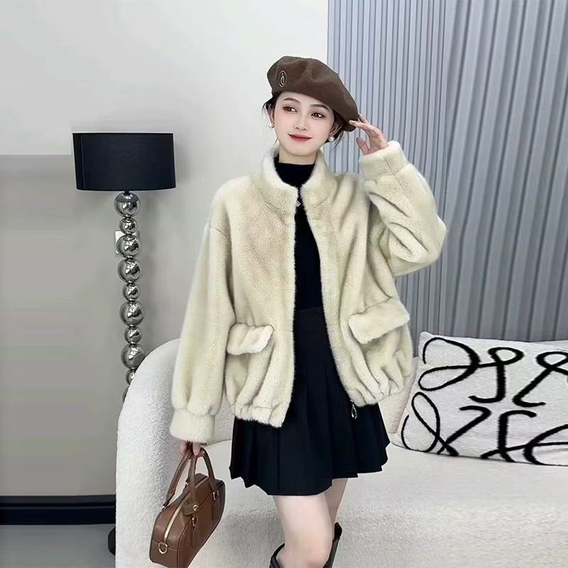 8517 X2024冬季新款韩版韩版环保短款立领时尚外套