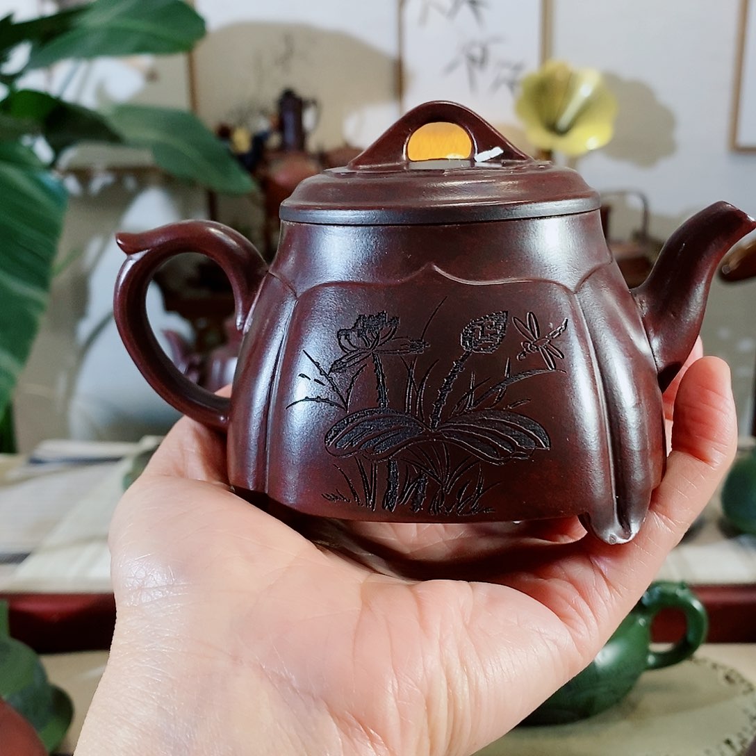 紫砂茶壶宜兴的人在