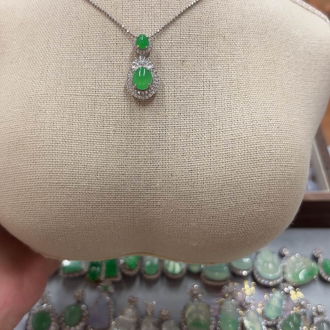 A****翡翠银S925镶嵌吊坠(不含链)