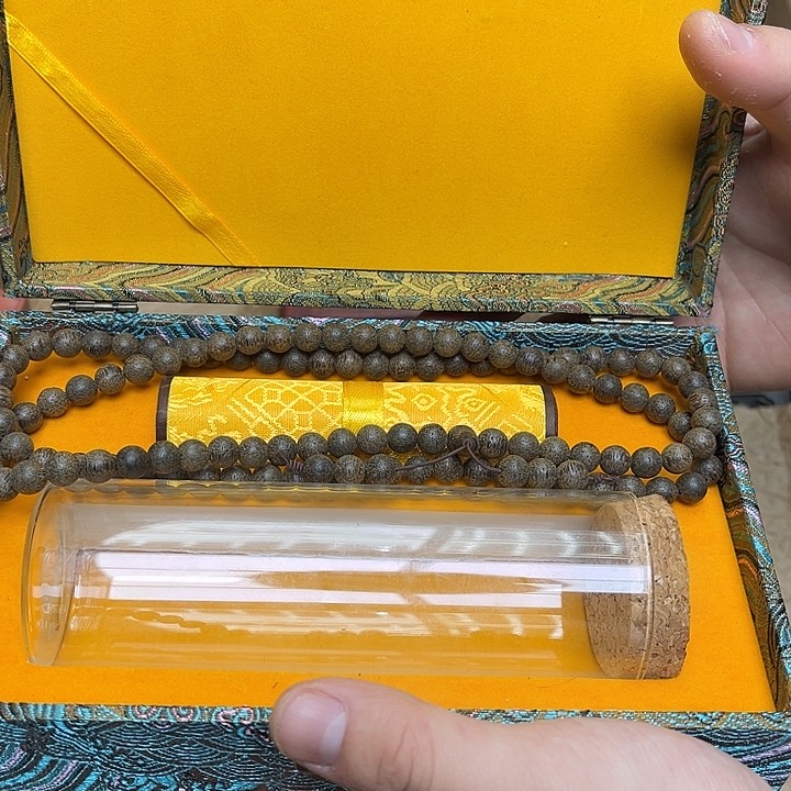 大叶紫檀（黑酸枝木类）