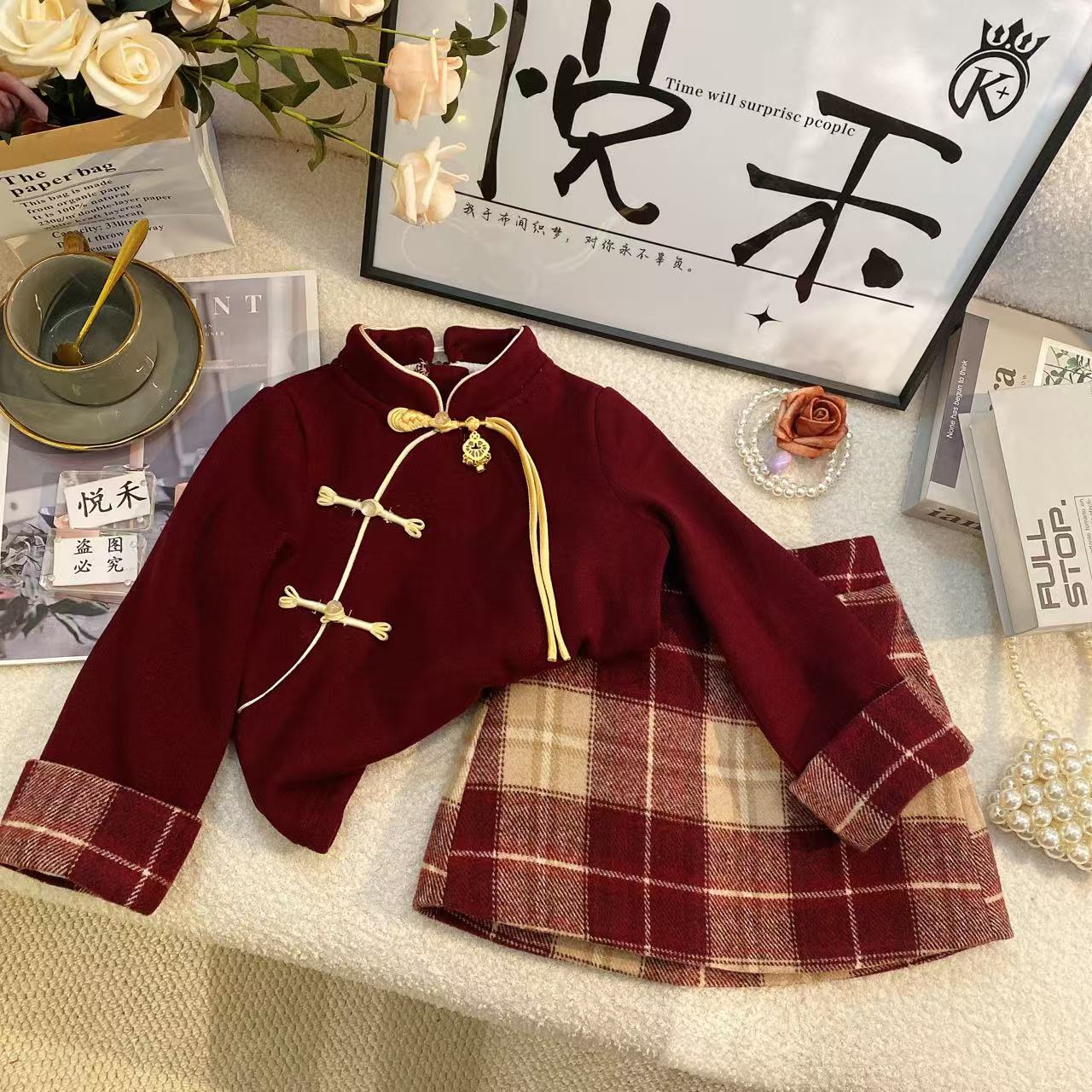 M春款2025上新安格拉红复古学院气质女童洋气套装7426