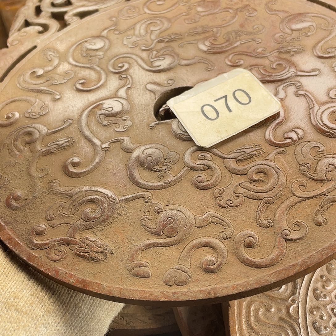 华***峰和田玉（糖玉）未镶嵌挂件