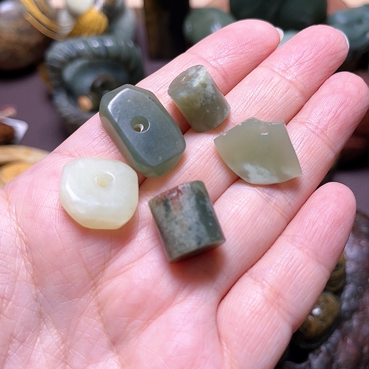 岫岩河磨玉（透闪石质玉）手绳未镶嵌