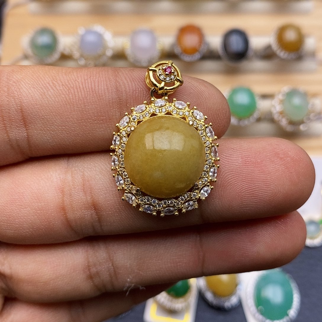 翡翠吊坠(赠链)银S925镶嵌/2189