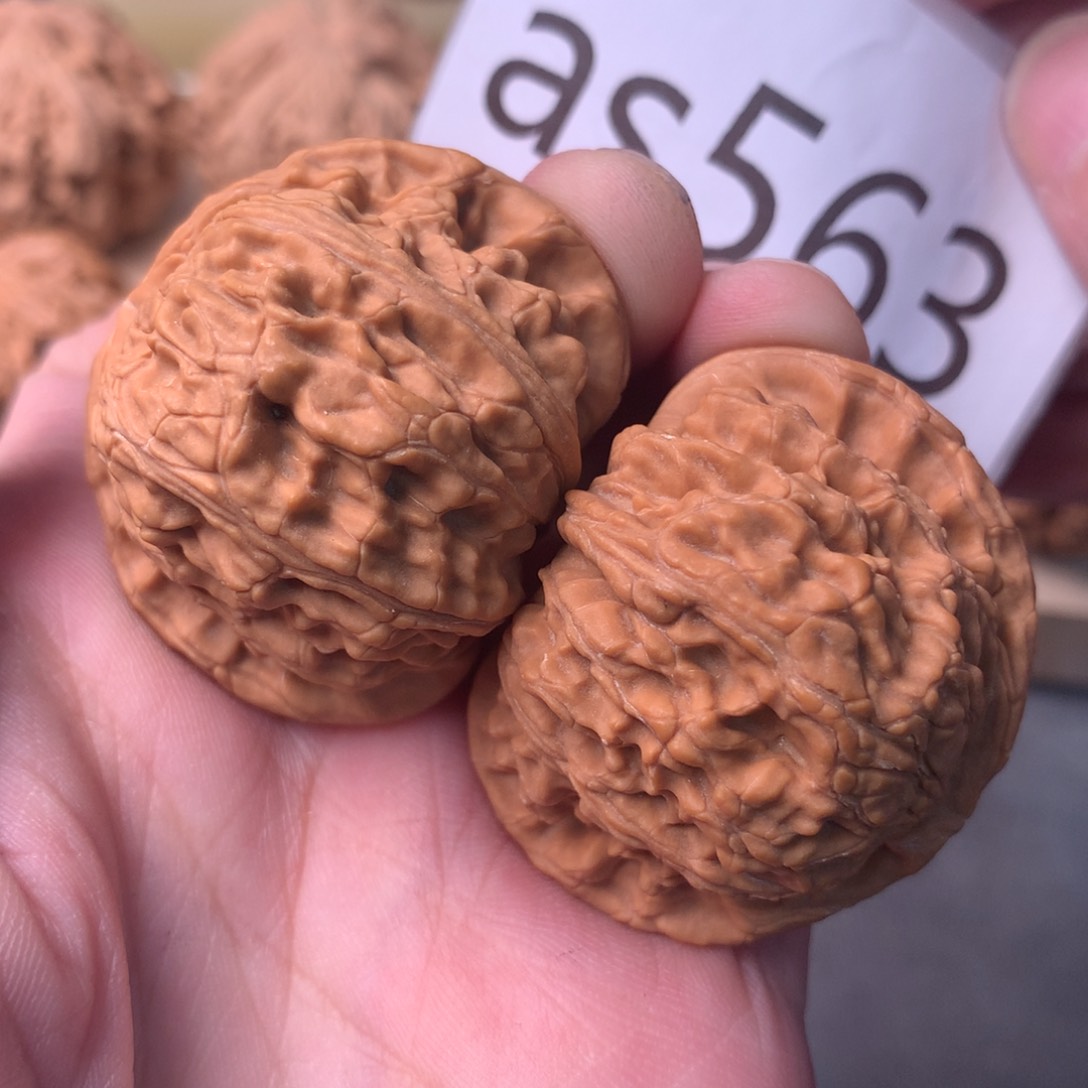 文玩核桃把件红皮球白40