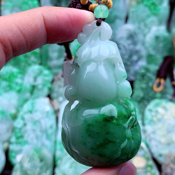 翡翠吊坠(不含链)未镶嵌