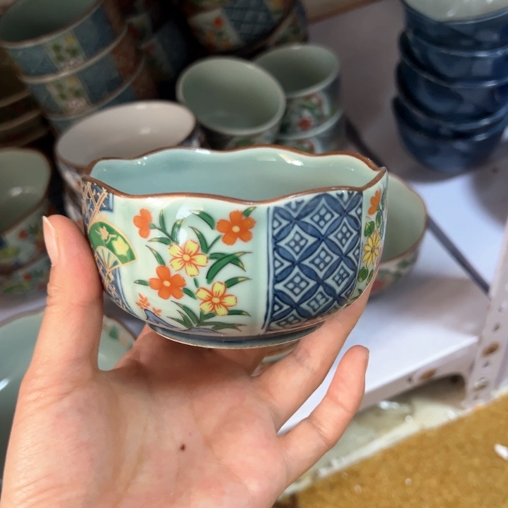 盖碗瓷器直播放漏中