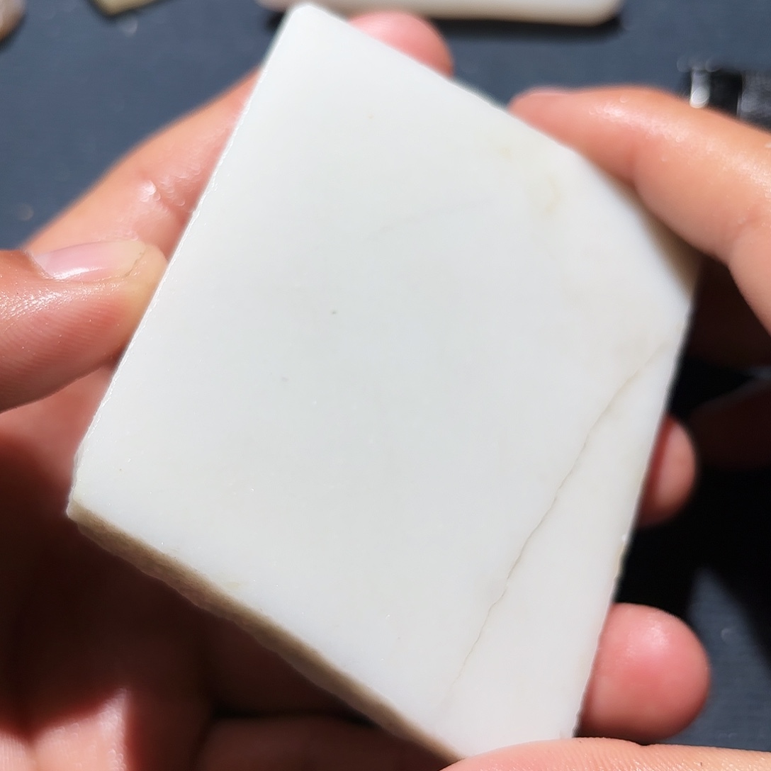 和田玉未镶嵌珠宝奇石