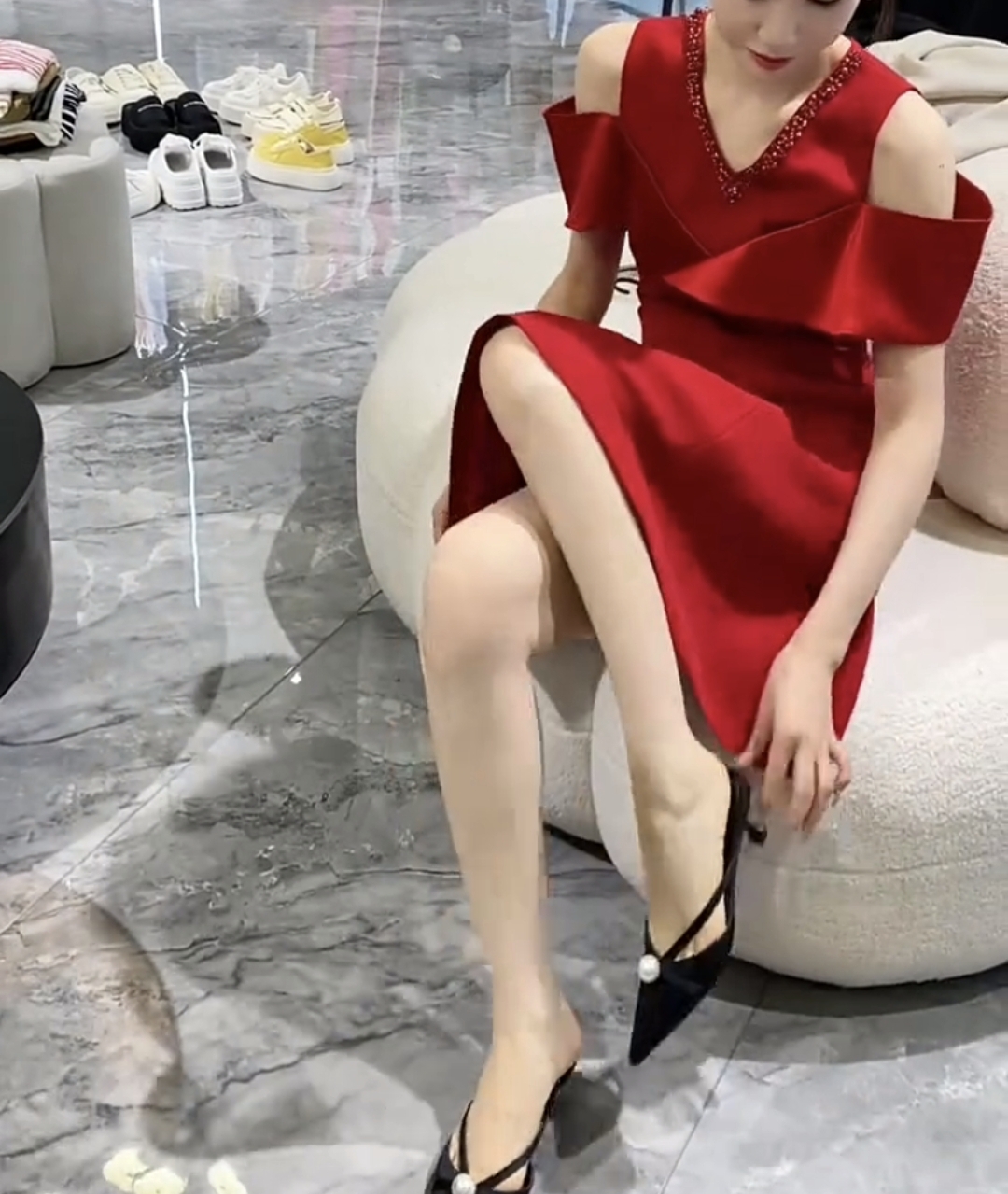A字裙露肩高腰小香风V领连衣裙红色设计师夏季礼服FJ83102