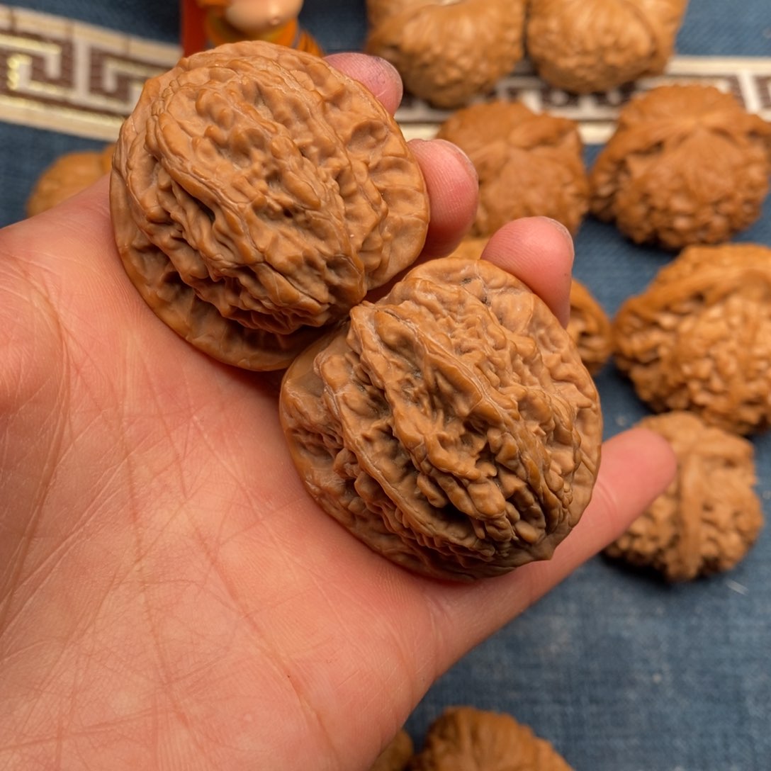 文玩核桃把件39虎头