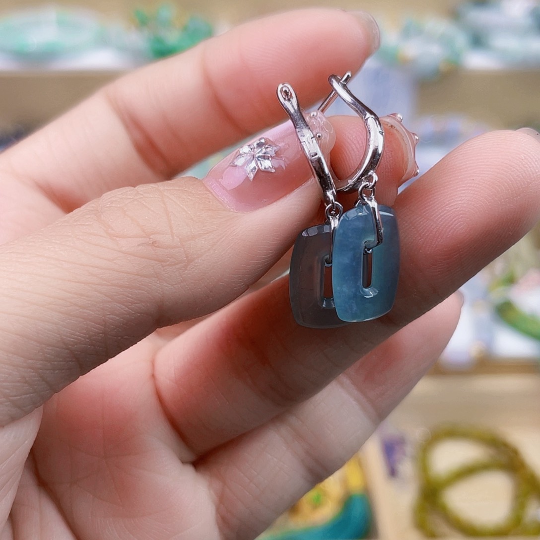 翡翠未镶嵌手链耳坠