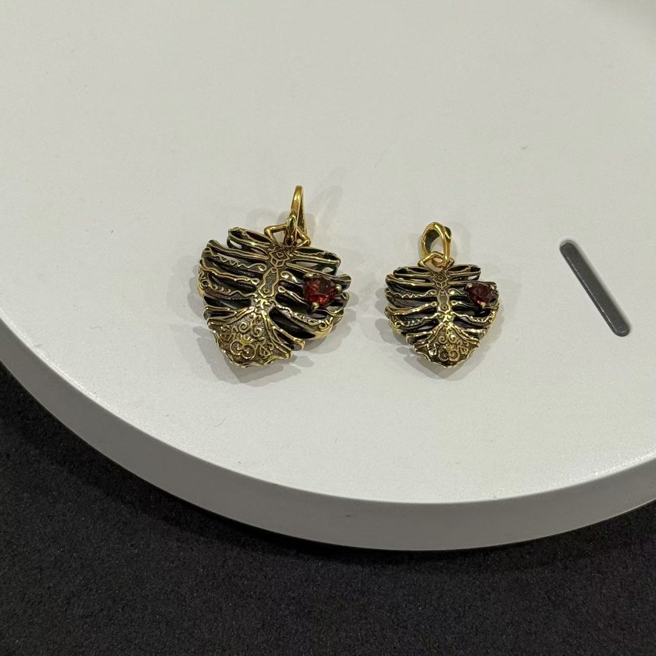 【足金999骨骼爱心吊坠】黑金吊坠（不带链）#精品黑金工艺