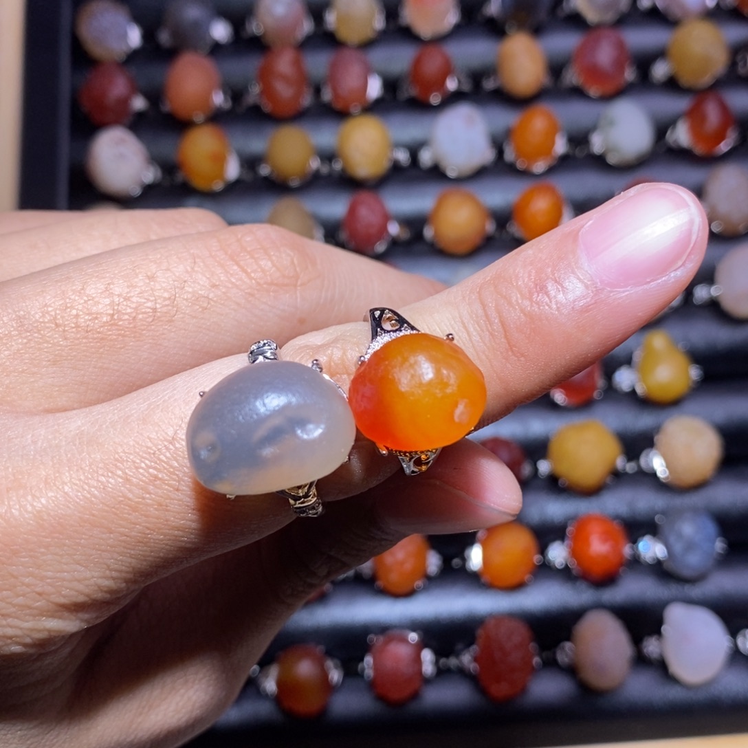 文***，玛瑙/玉髓合金戒指