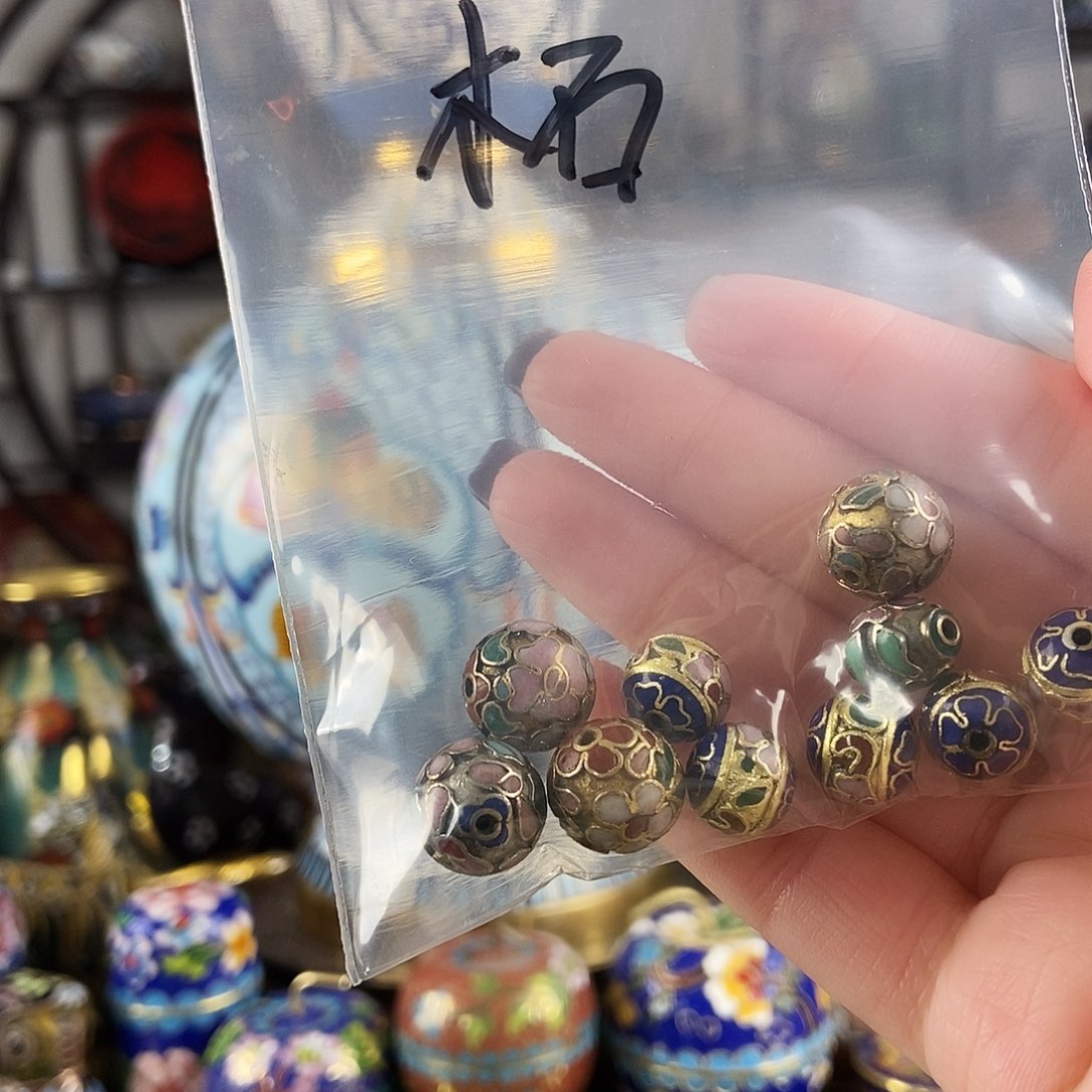 木***盟铜卡12金地圆珠四个 枣珠一个