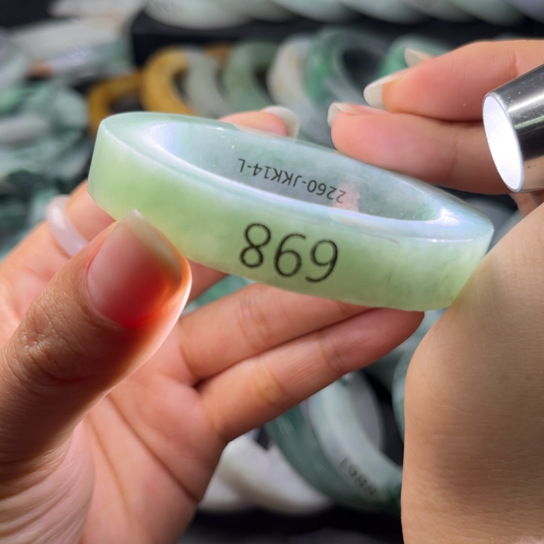 定制翡翠手镯未镶嵌