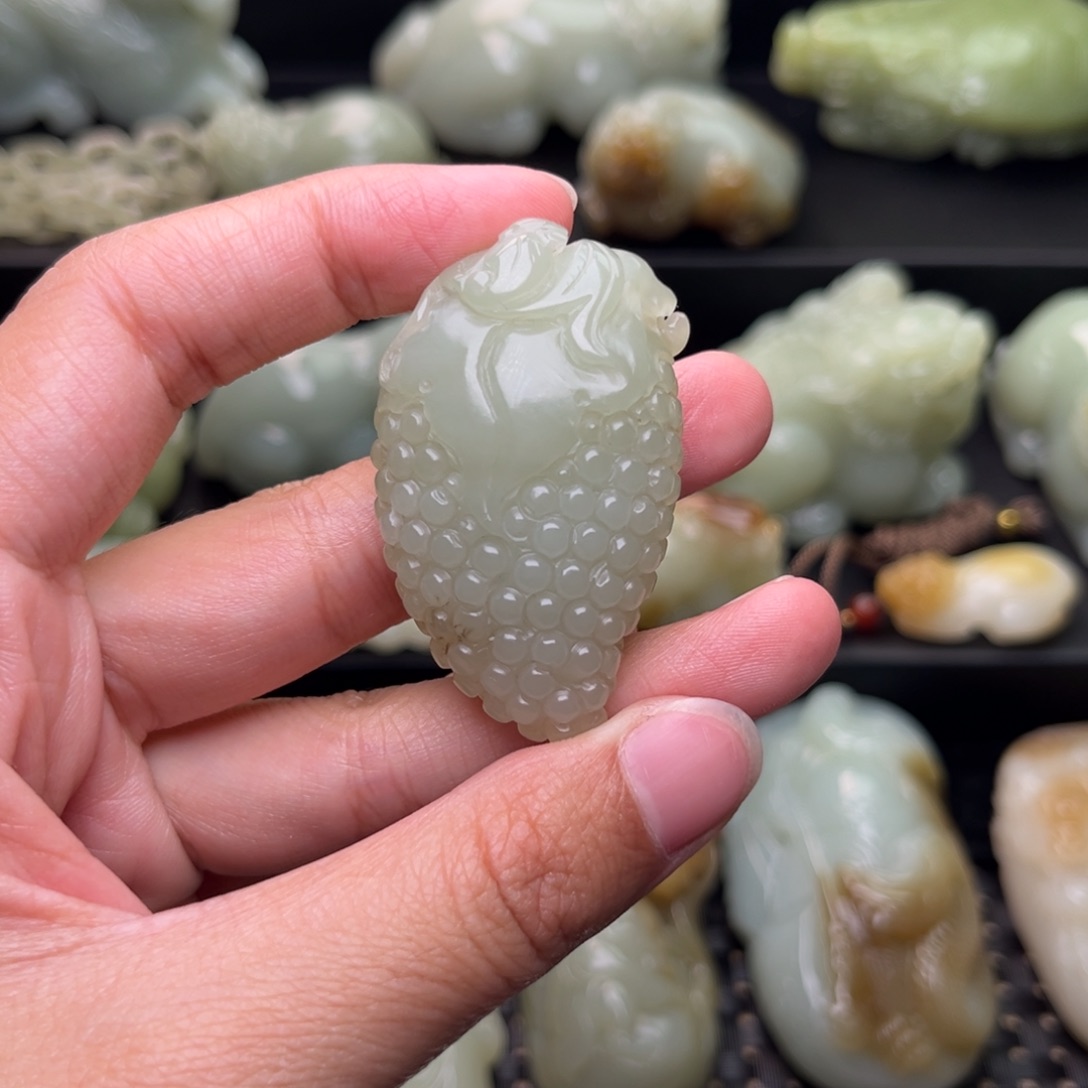 和田玉未镶嵌挂件