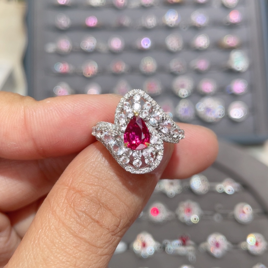 红宝石戒指18K金镶嵌1.01ct 无烧