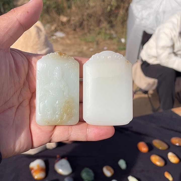 未镶嵌和田玉（糖玉）挂件