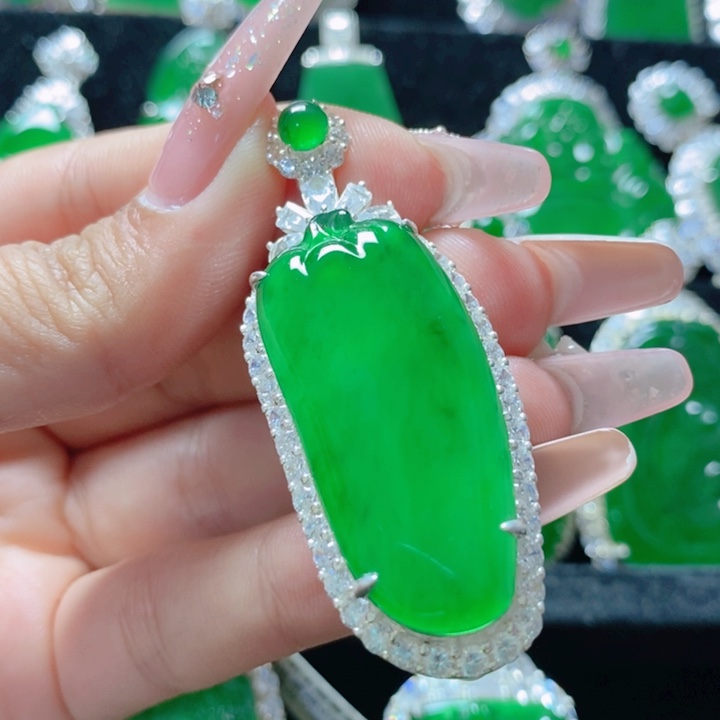 翡翠颈饰银S925镶嵌?****              
