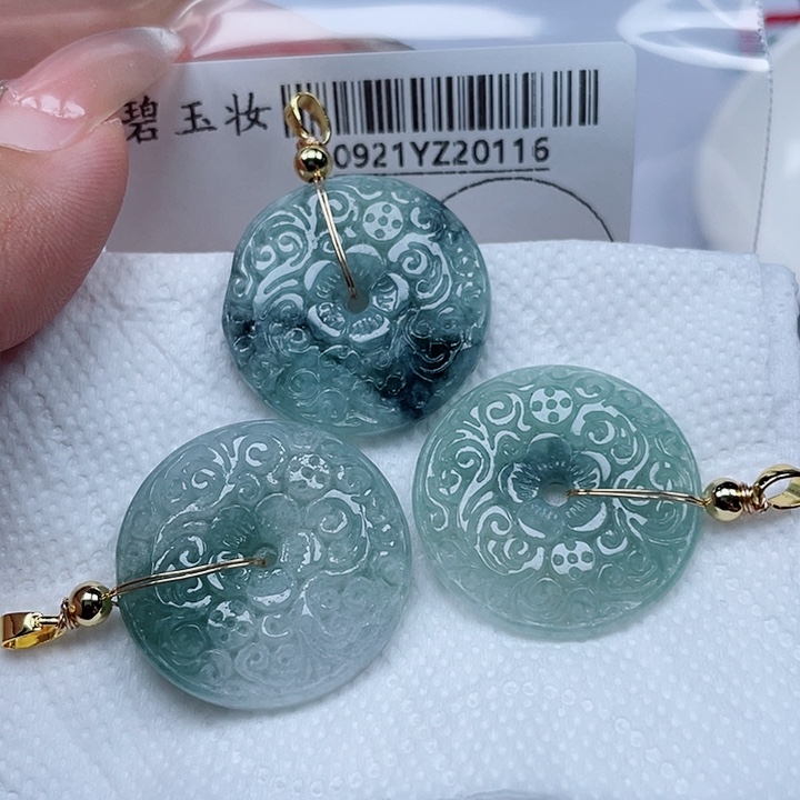 吊坠(不含链)未镶嵌翡翠